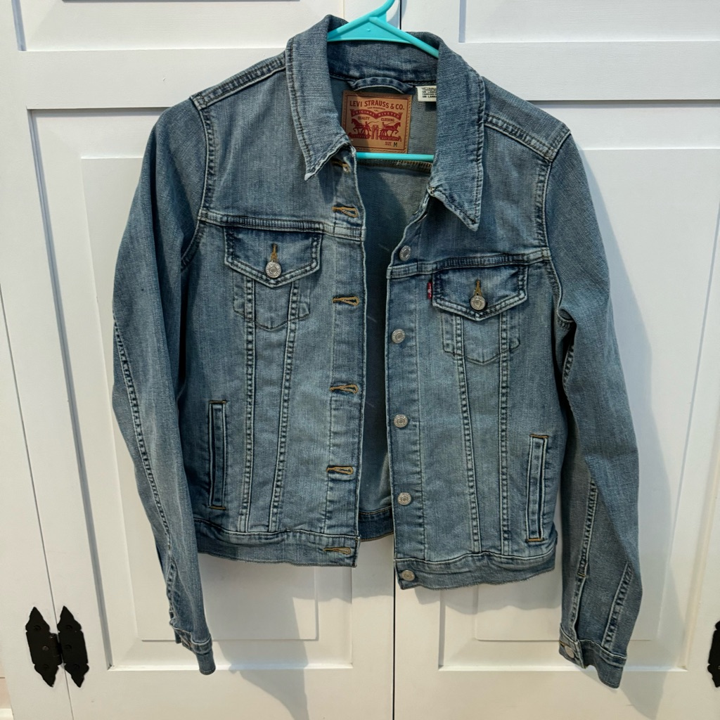 Nwot Levi Strauss Blue Denim Jean Jacket Medium